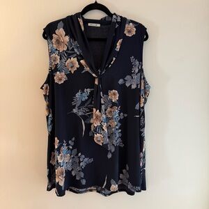 Floral, sleeveless blouse.  Brand:  Beacon.  Size 2XL.
